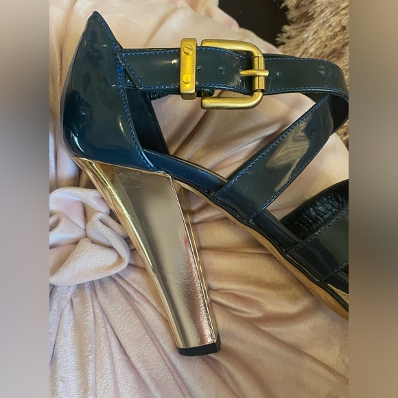🎀 Made in ITALY Michael Kors Heels Shoes Size 7 M Gorgeous patent leather color - Picture 4 of 12